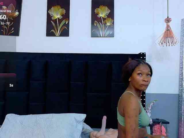 petitelittleebony webcam