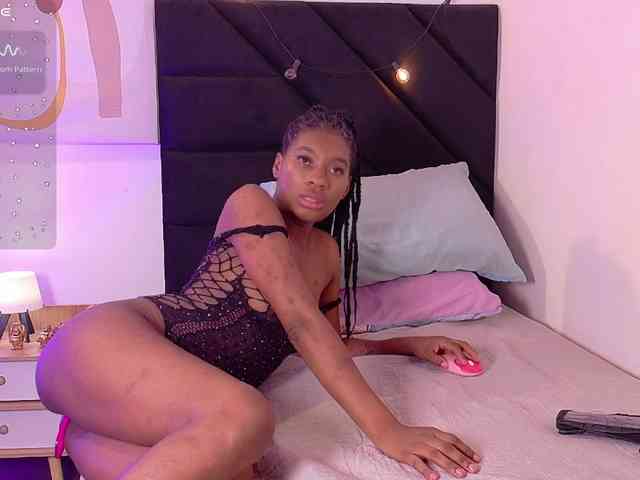 petitelittleebony