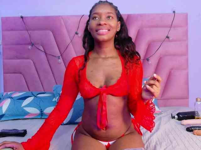 Модель: petitelittleebony