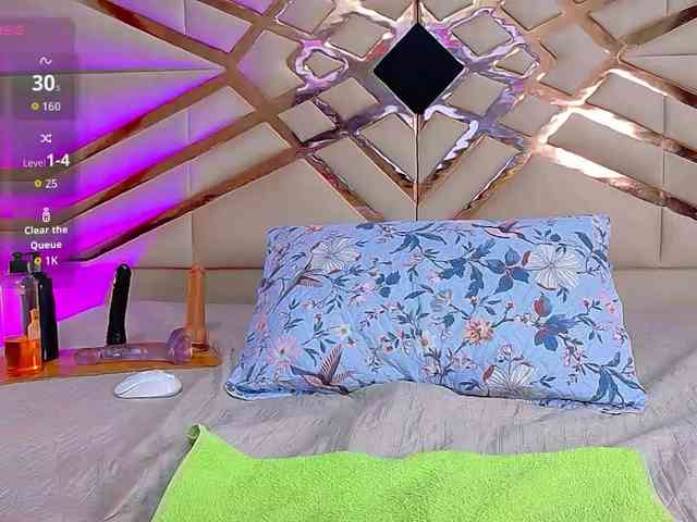 petitelittleebony webcam