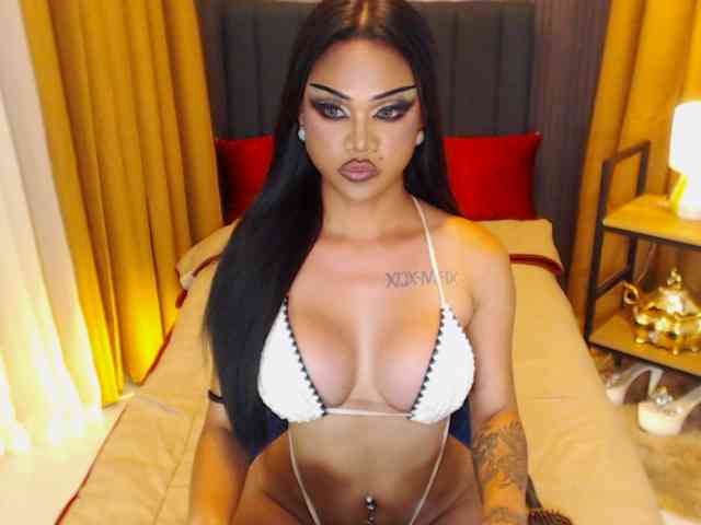 HugeCockSelena Sex Cam Show