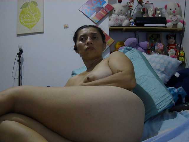 sexy-mary-hot live cam on BongaCams