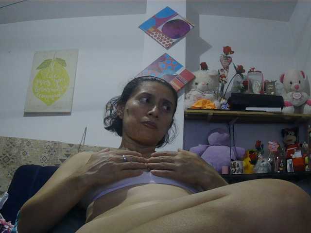 sexy-mary-hot live cam on BongaCams