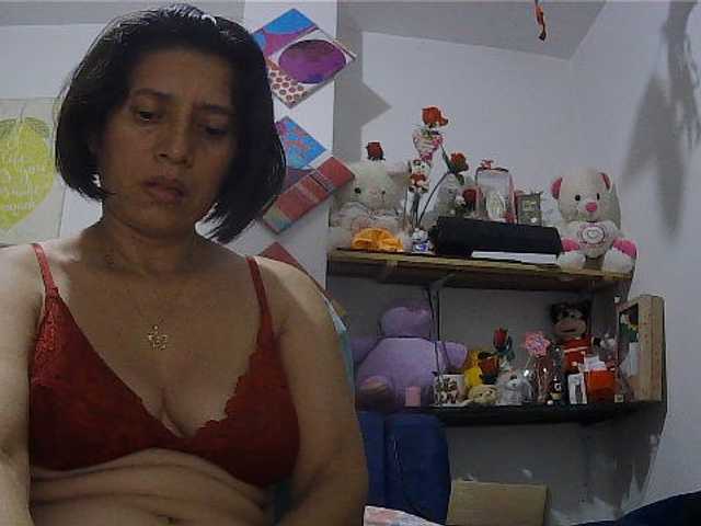 sexy-mary-hot live cam on BongaCams