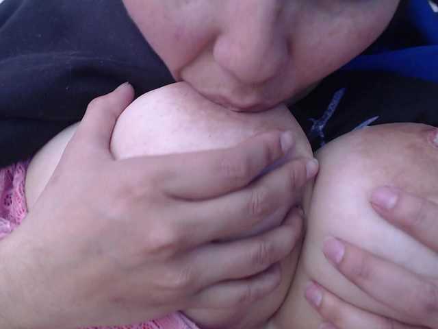 trixxxye's BongaCams show and profile