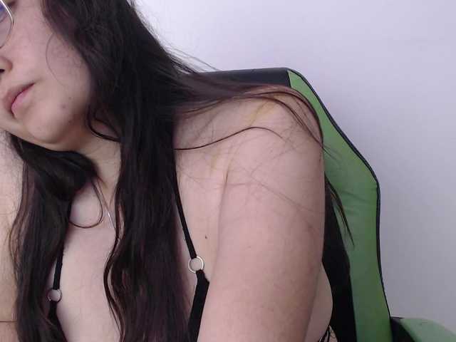 trixxxye live cam on BongaCams