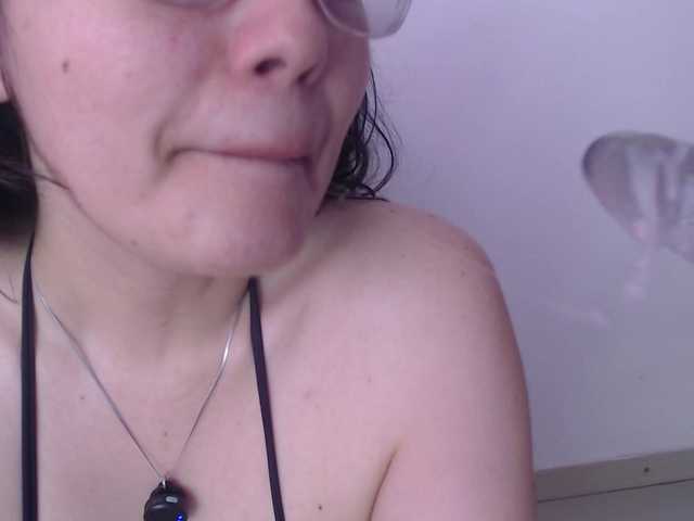 trixxxye live cam on BongaCams