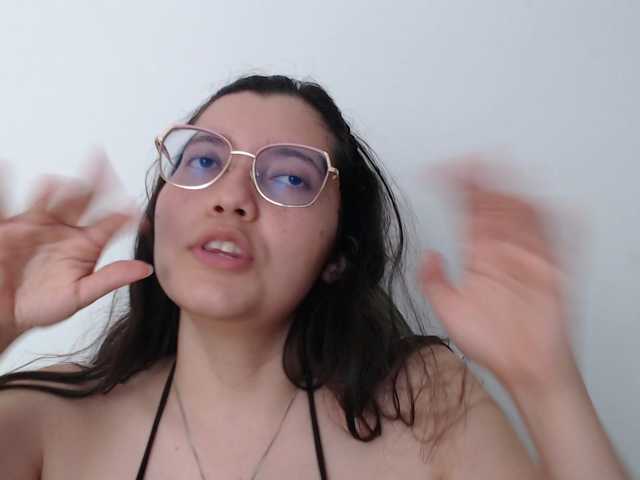 trixxxye live cam on BongaCams