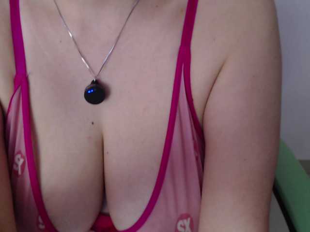 trixxxye live webcam show