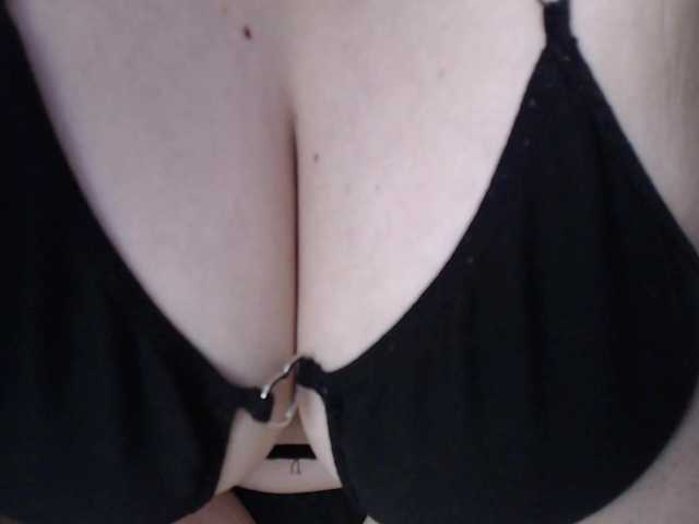 trixxxye live cam on BongaCams