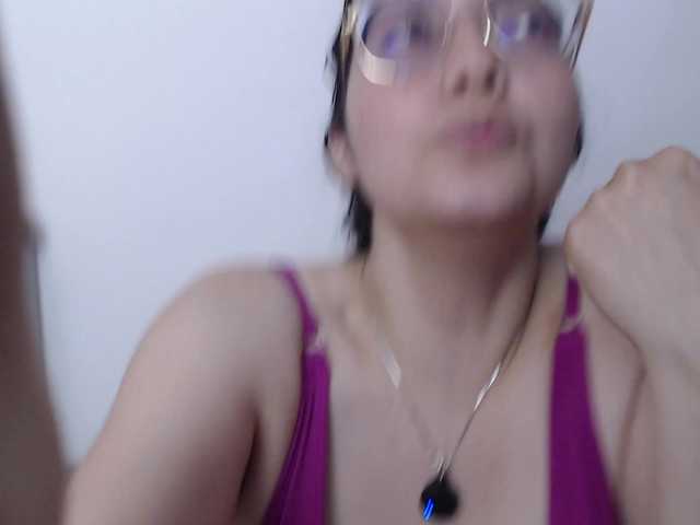 trixxxye live cam on BongaCams