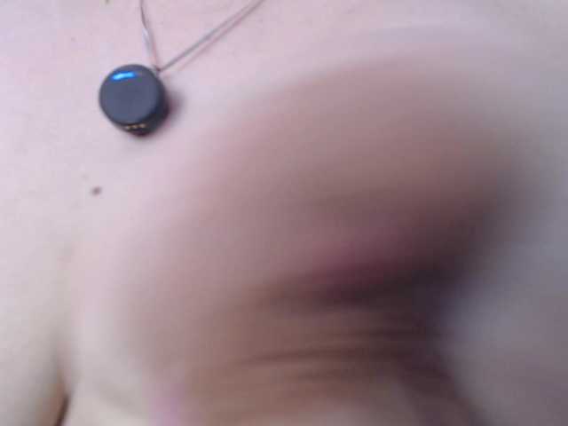 trixxxye live webcam show