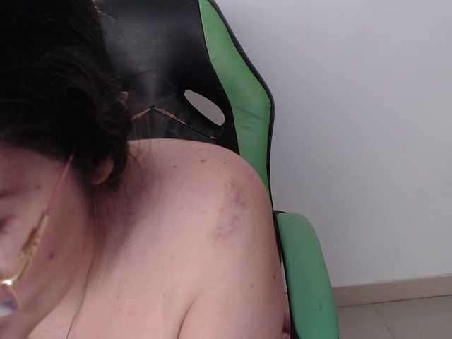trixxxye live cam on BongaCams