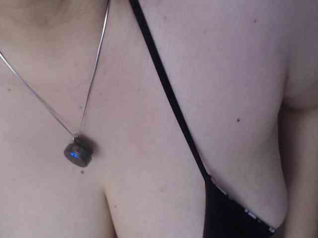 Modelo: trixxxye