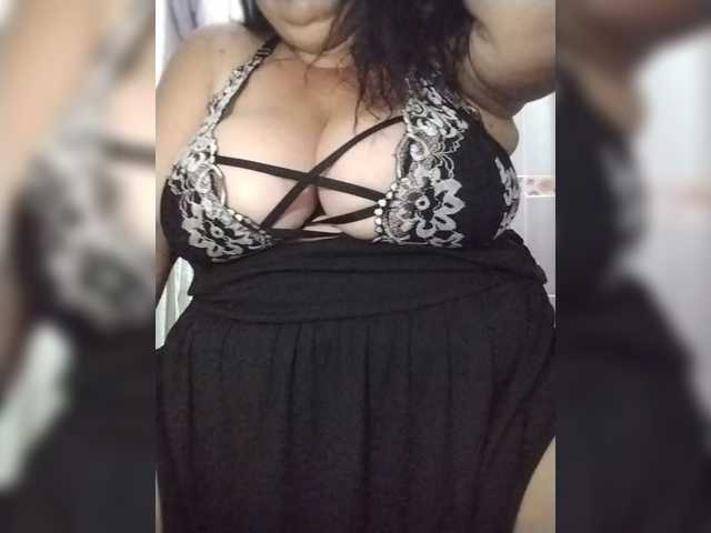 Xo4y2sexa live cam on BongaCams