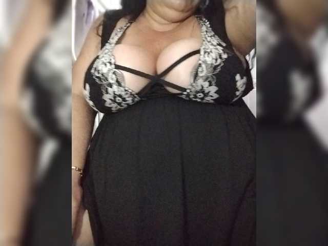 Xo4y2sexa live cam on BongaCams