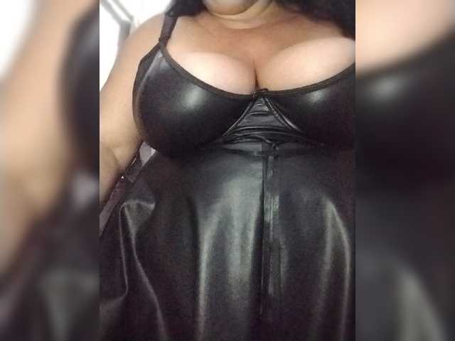 Xo4y2sexa live cam on BongaCams