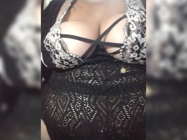 Xo4y2sexa live cam on BongaCams
