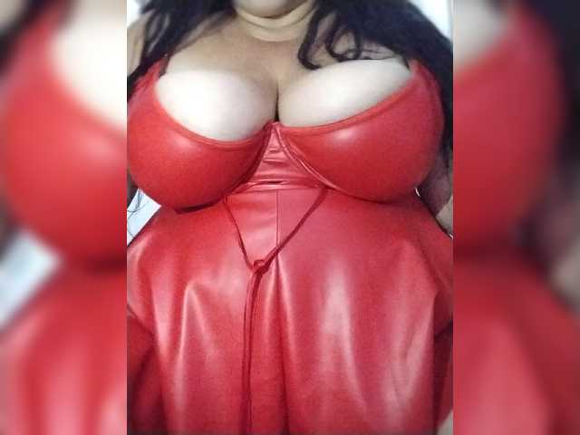 Xo4y2sexa live cam on BongaCams