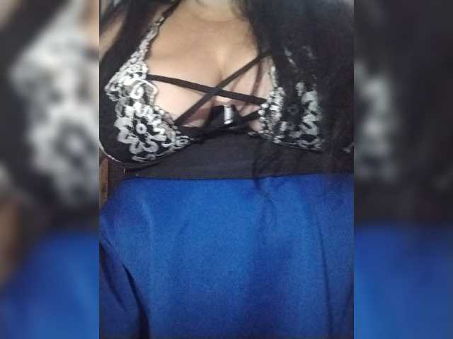 Xo4y2sexa live cam on BongaCams