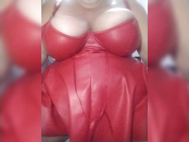 Xo4y2sexa live cam on BongaCams