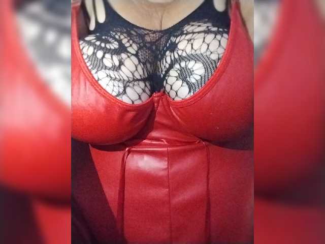 Xo4y2sexa live cam on BongaCams