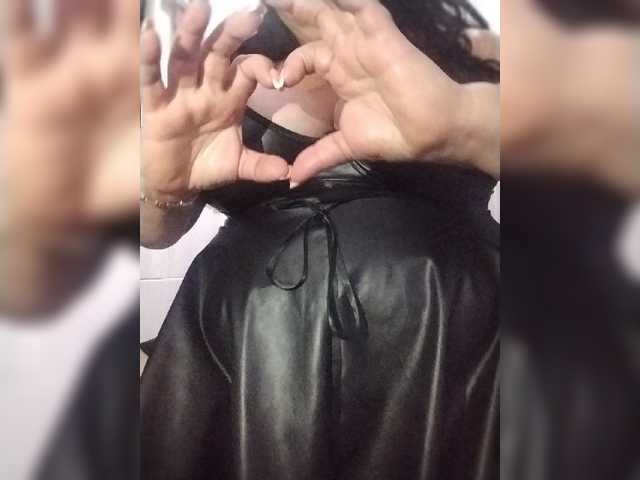 Xo4y2sexa live cam on BongaCams