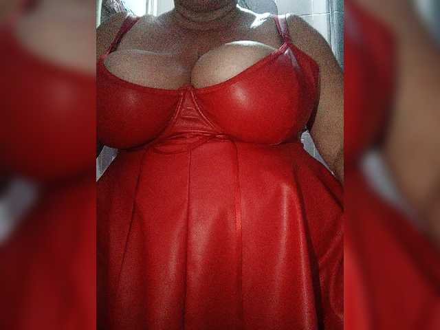 Xo4y2sexa live cam on BongaCams
