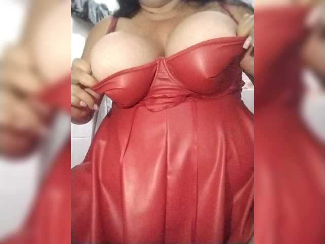 Xo4y2sexa live cam on BongaCams