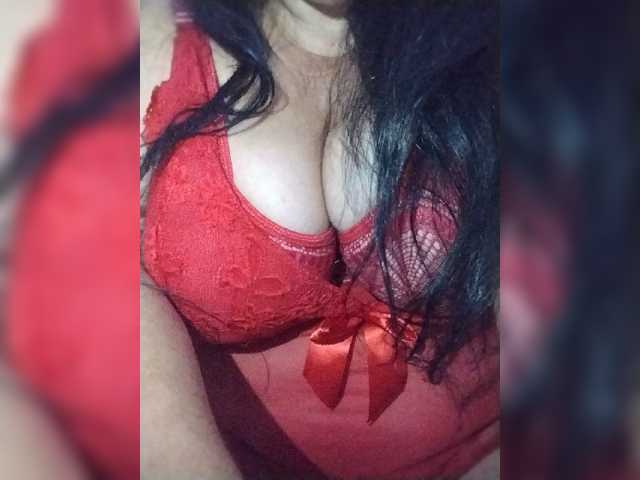 Xo4y2sexa live cam on BongaCams
