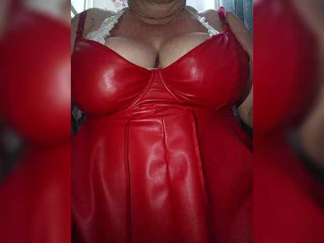 Xo4y2sexa live cam on BongaCams