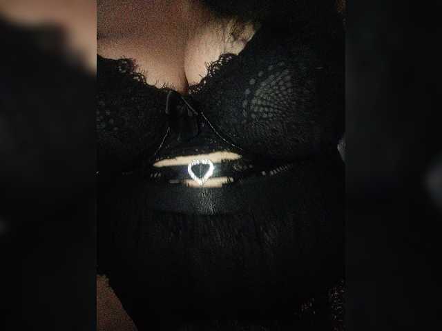 Xo4y2sexa live cam on BongaCams