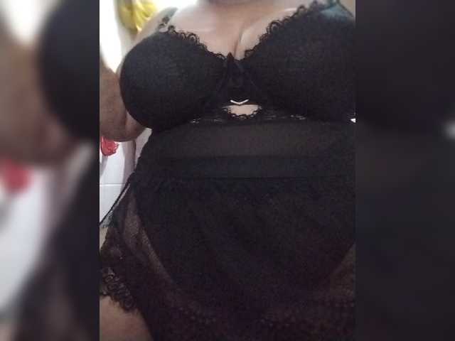 Xo4y2sexa live cam on BongaCams