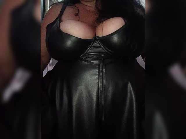 Xo4y2sexa live cam on BongaCams