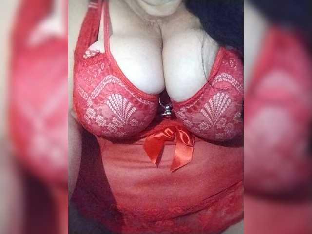 SeXy-Xo4y-SeXa — live female cam