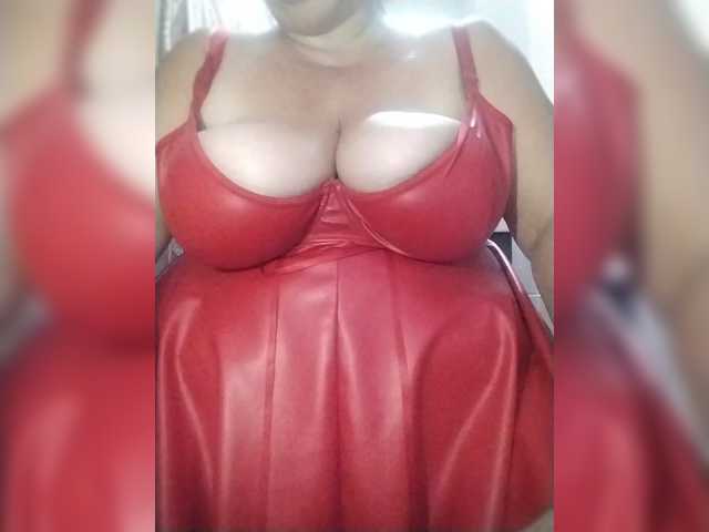 Xo4y2sexa live cam on BongaCams