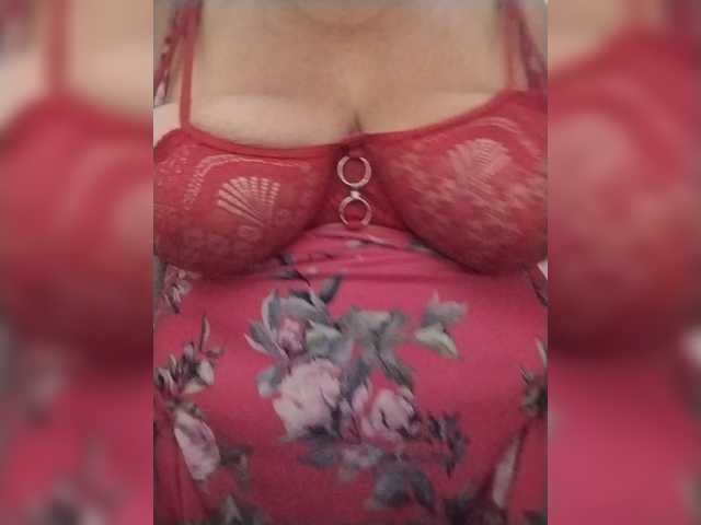 Xo4y2sexa live cam on BongaCams