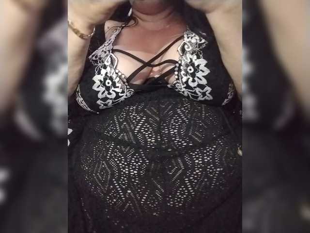 Xo4y2sexa live cam on BongaCams