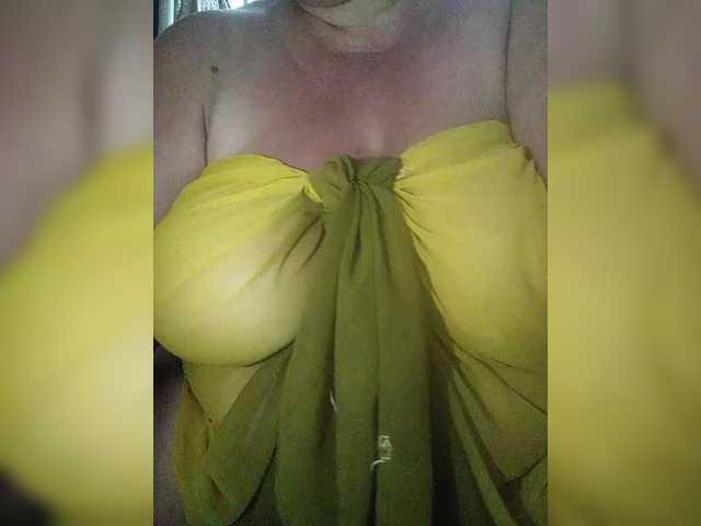 Xo4y2sexa live cam on BongaCams