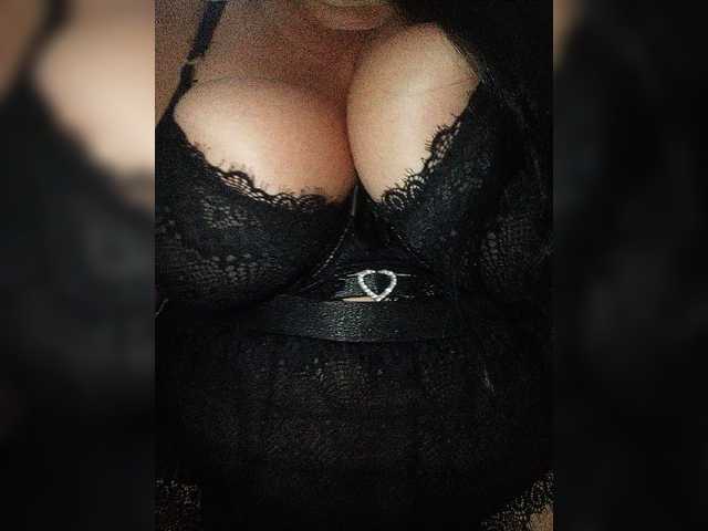 Xo4y2sexa live cam on BongaCams
