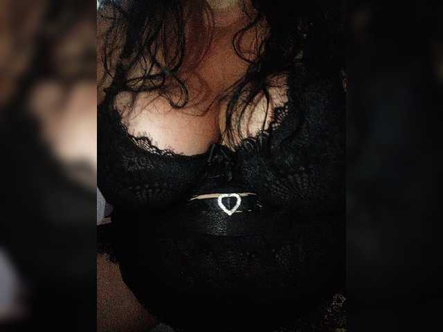 Xo4y2sexa live cam on BongaCams