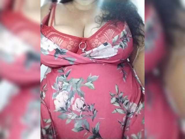 xo4y2sexa cam belle