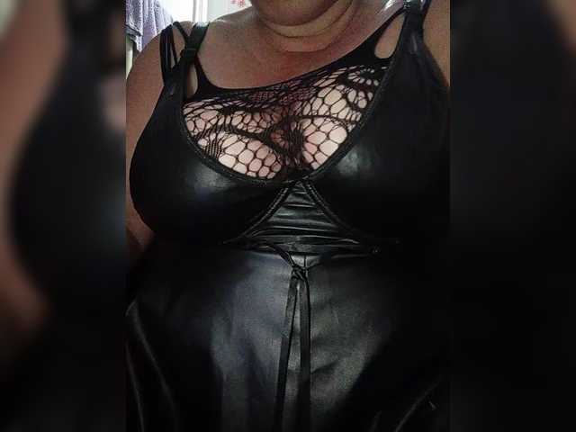 Xo4y2sexa live cam on BongaCams