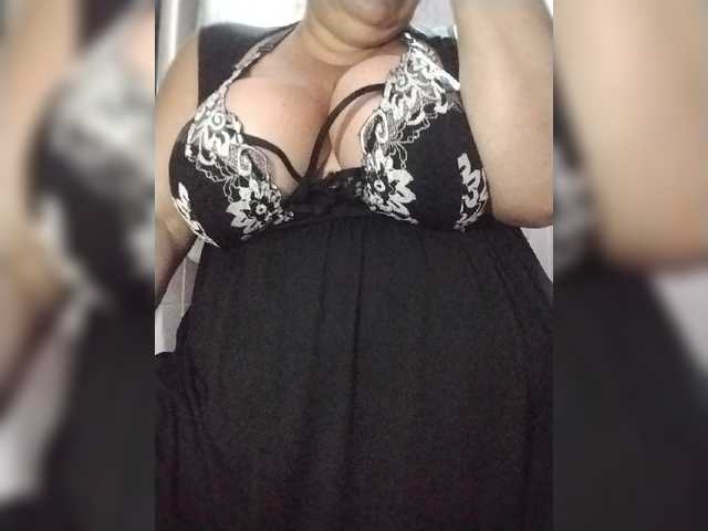 Xo4y2sexa live cam on BongaCams