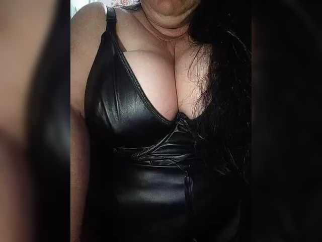 Xo4y2sexa's BongaCams show and profile