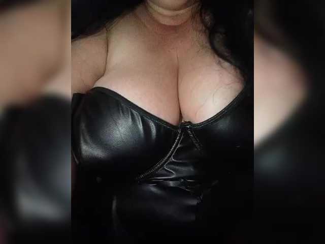 Xo4y2sexa's BongaCams show and profile