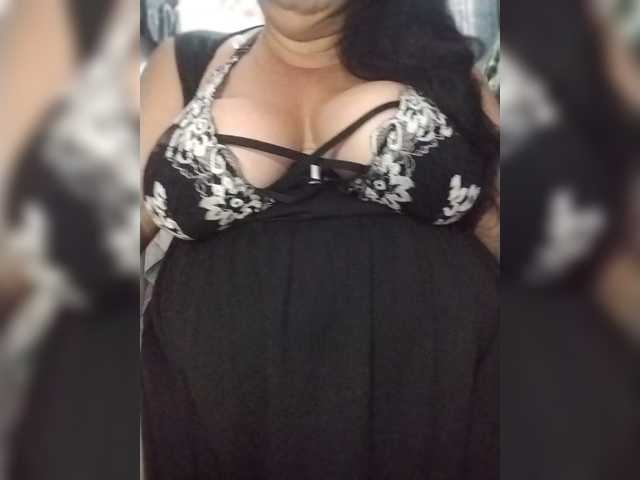 Xo4y2sexa live cam on BongaCams