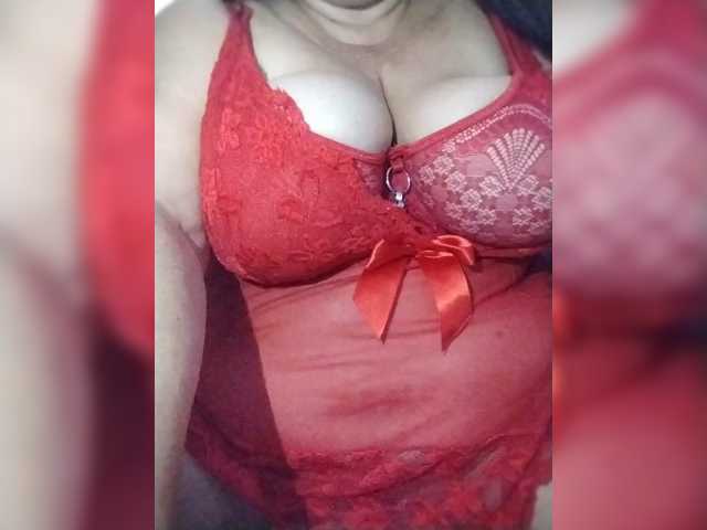 Xo4y2sexa live cam on BongaCams