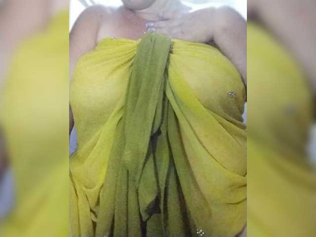 Xo4y2sexa live cam on BongaCams
