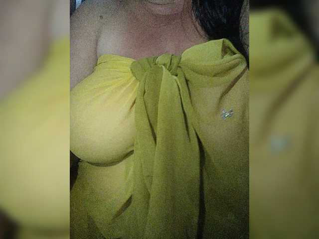 Xo4y2sexa live cam on BongaCams
